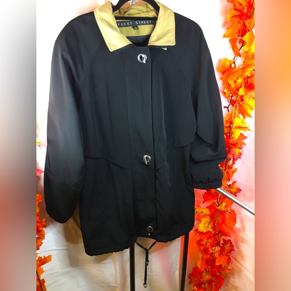 Fleet Street | Women’s Solid Black Zip Up Jacket